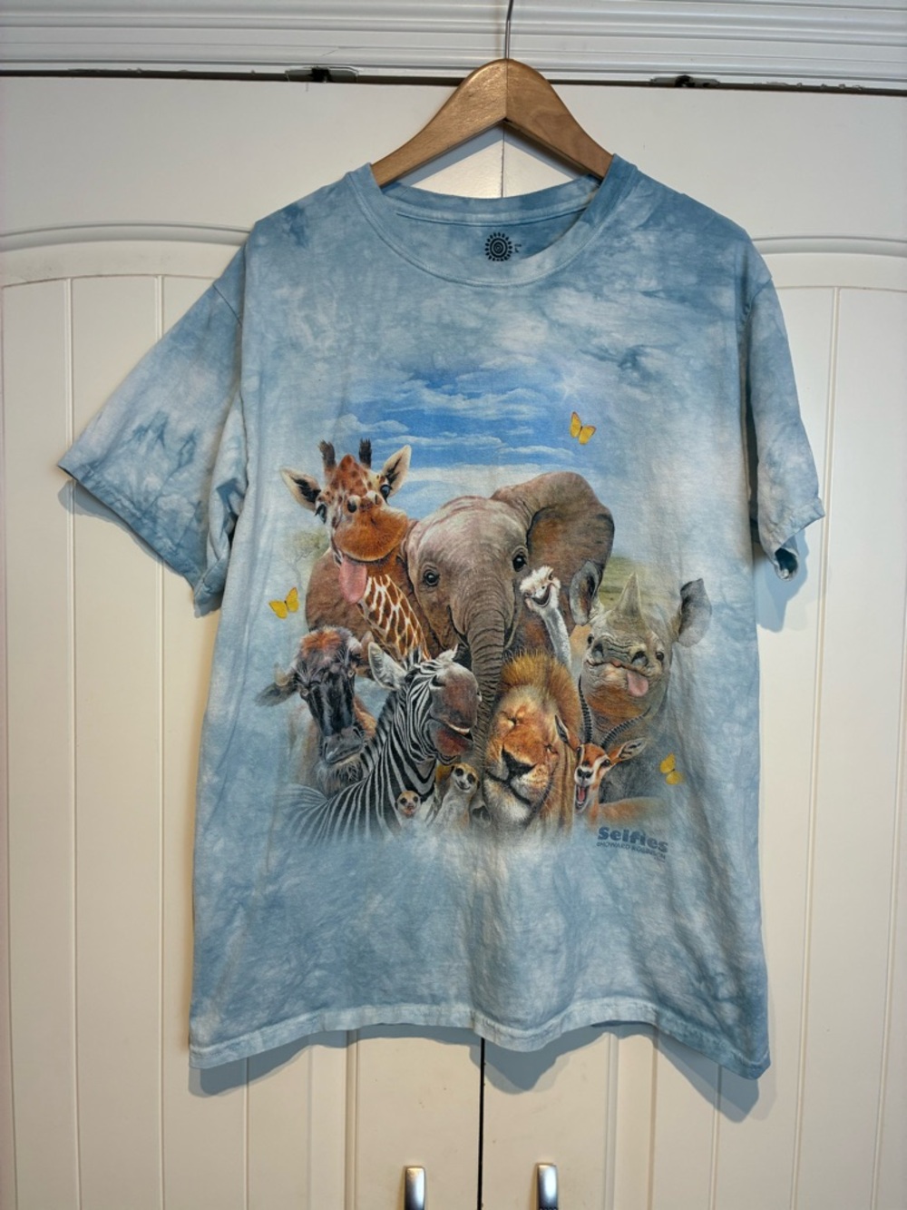 The Mountain Blue Tie-Dye Safari Animal Graphic Tee Size L